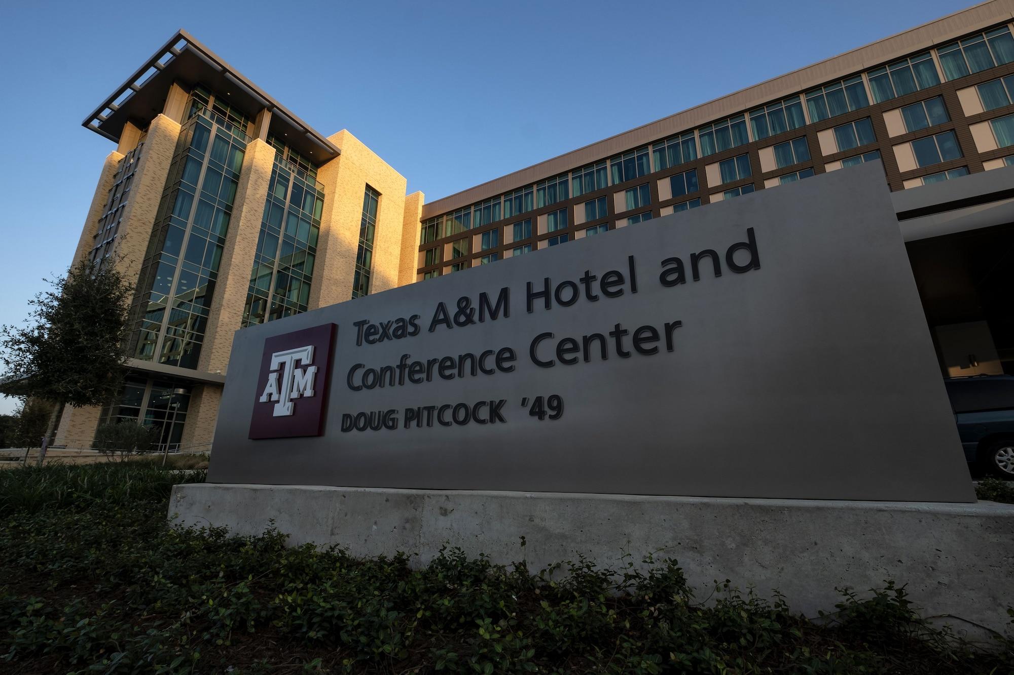 Texas A&M Hotel And Conference Center College Station Eksteriør bilde